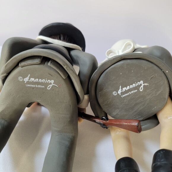 Set 2 D Manning Thanksgiving Shelf Sitter Pilgrims Man Woman Rifle Clay Figures - Picture 8 of 14